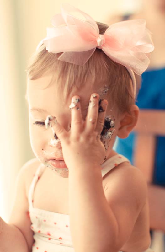 Childrens 1st Birthday Photographer New Jersey Ava 8 Hazel Eye Photography does baby photography in new jersey. Hazel Eye Photography is also available for one year old birthday party photography.